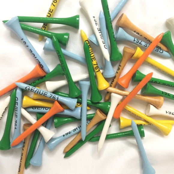 50 vintage wooden painted GE IUE 761 General Electric golf tees NEW 2 1/8 in
